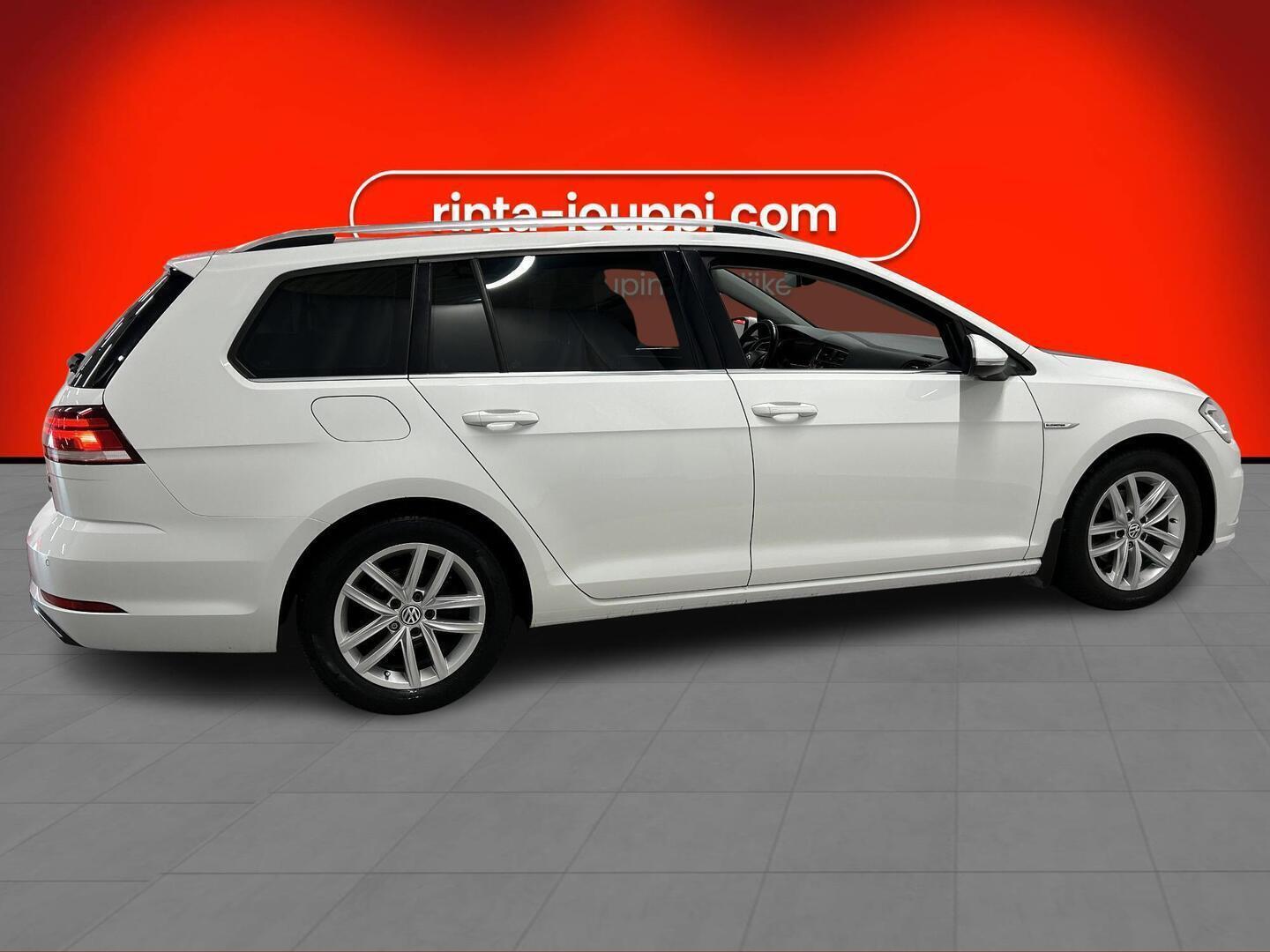 VOLKSWAGEN Golf 2018