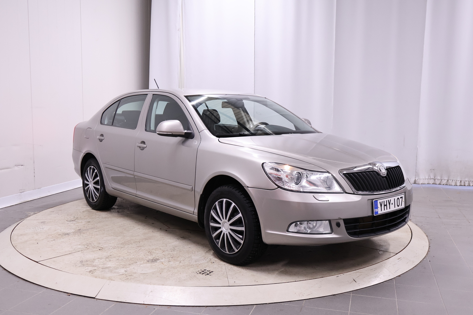 SKODA Octavia 2012