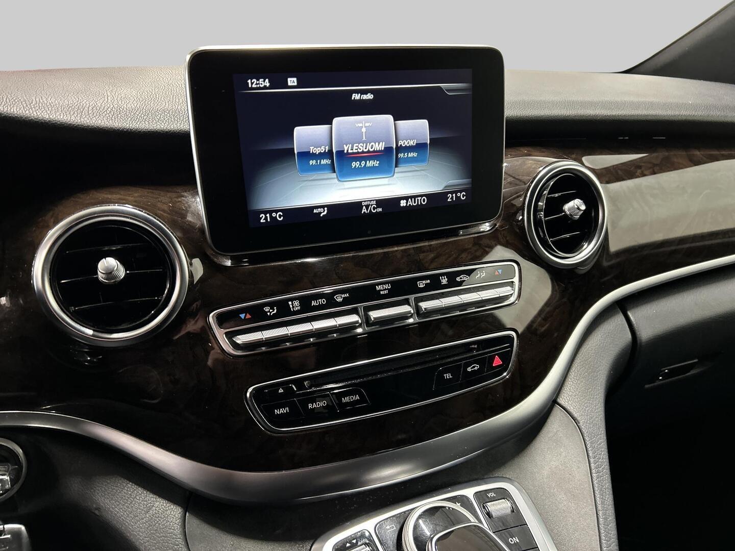 MERCEDES-BENZ V 2014