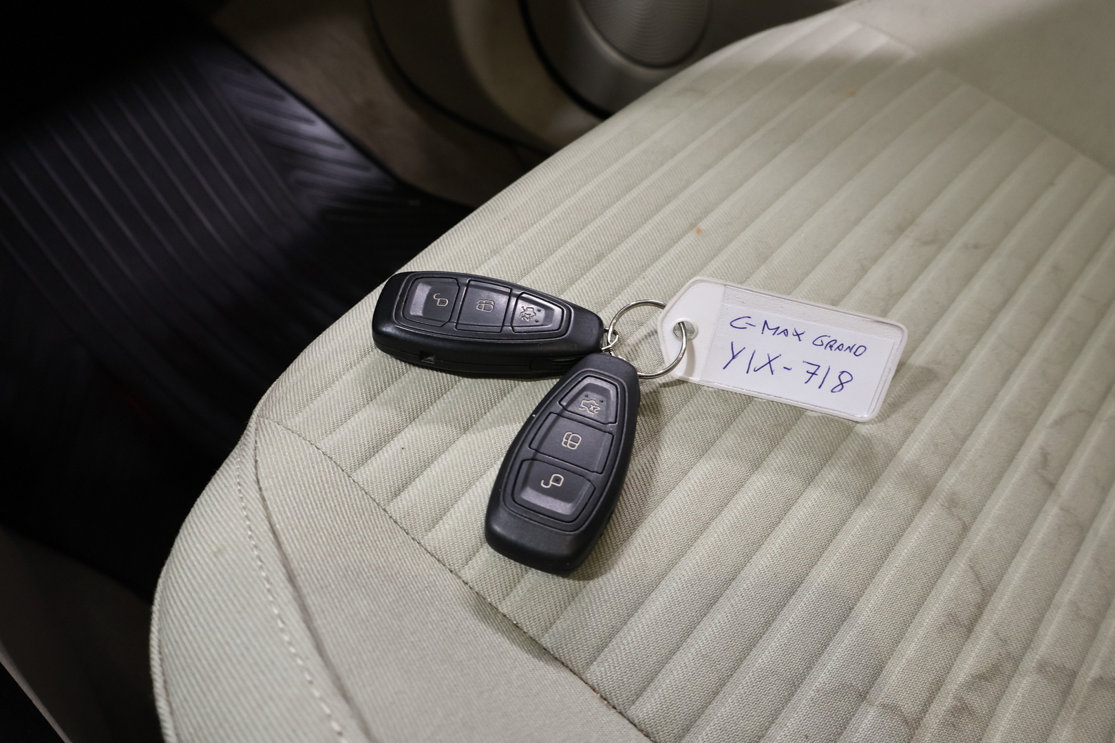 FORD Grand C-Max 2015