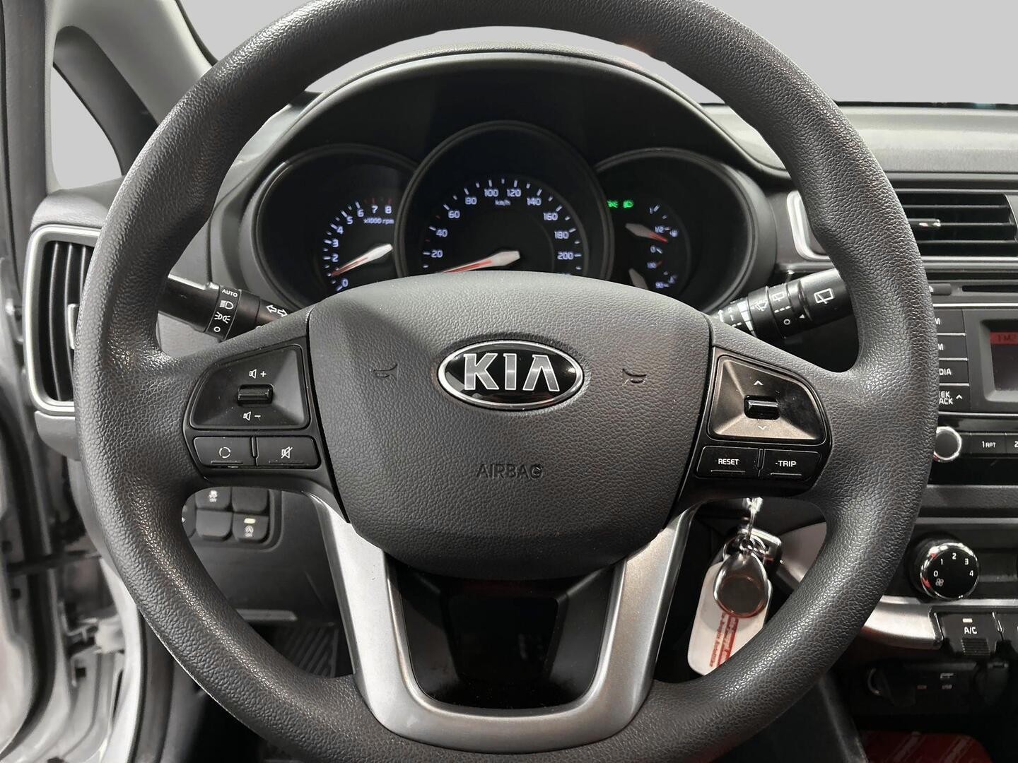 KIA RIO 2016