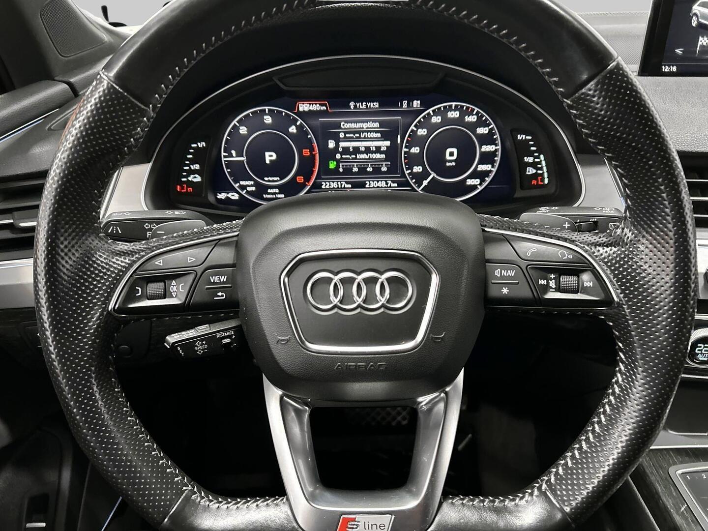 AUDI Q7 2017
