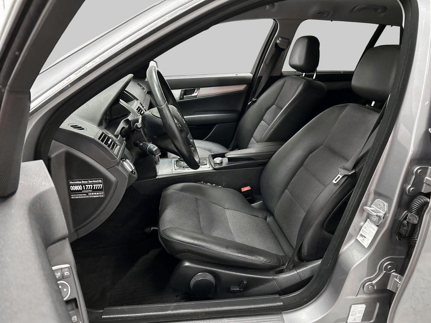 MERCEDES-BENZ C 2010