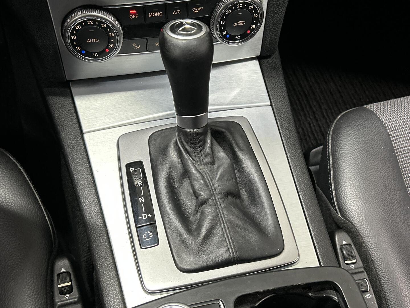 MERCEDES-BENZ C 2010