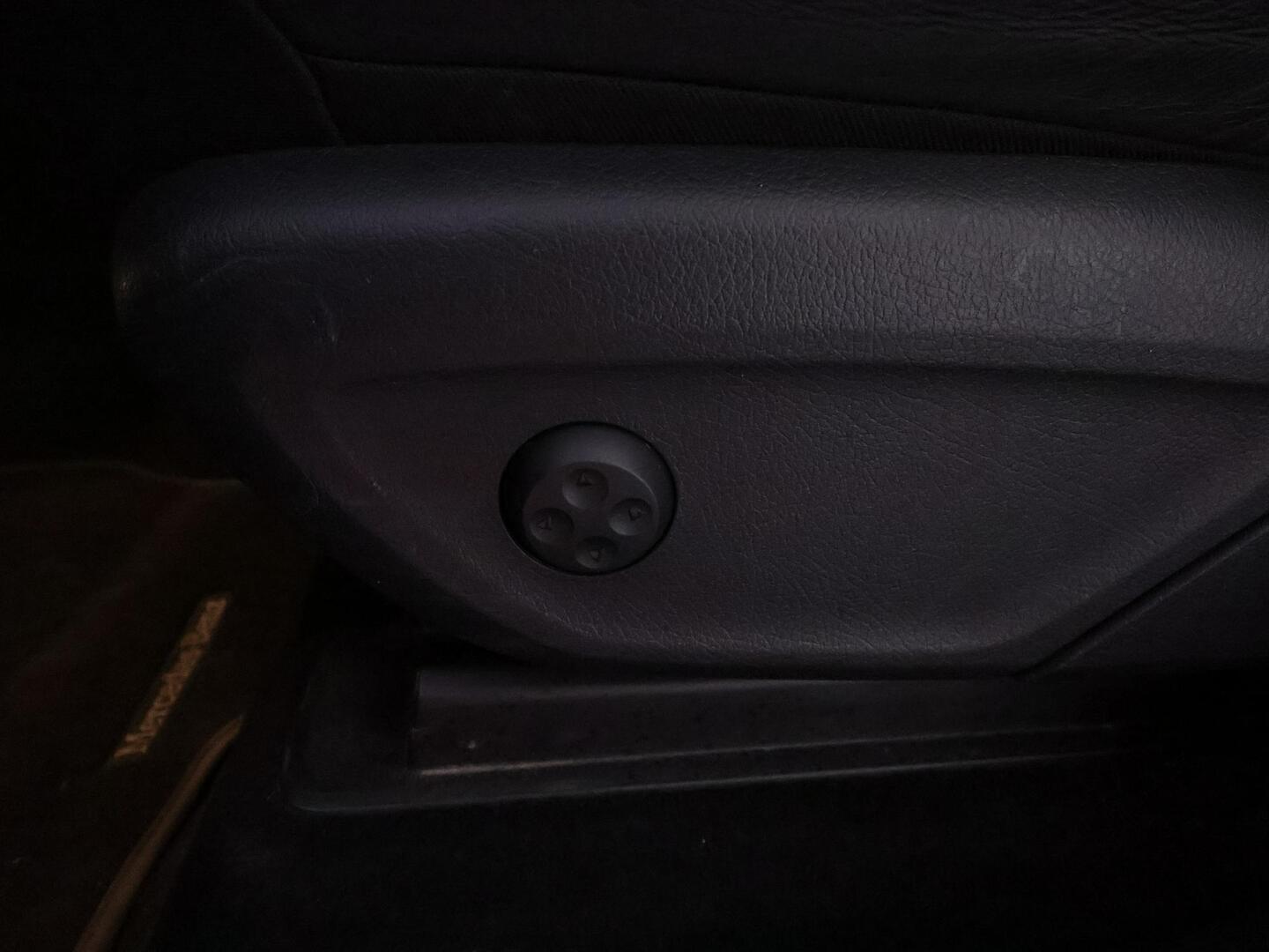 MERCEDES-BENZ GLE 2021