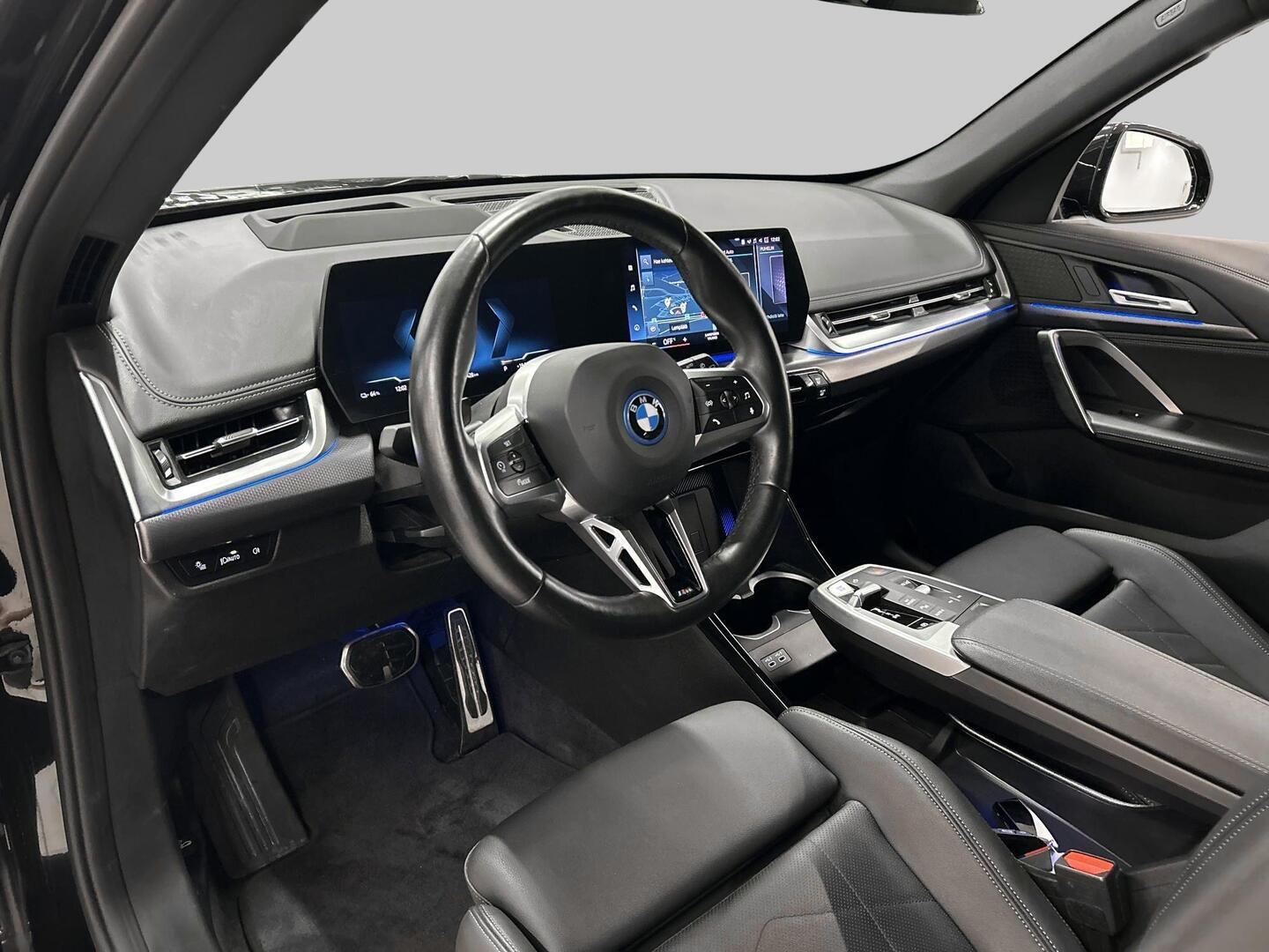 BMW IX1 2023