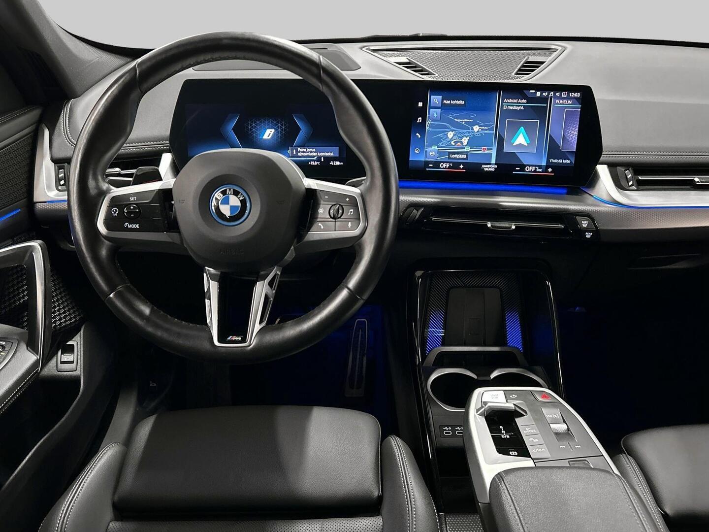 BMW IX1 2023