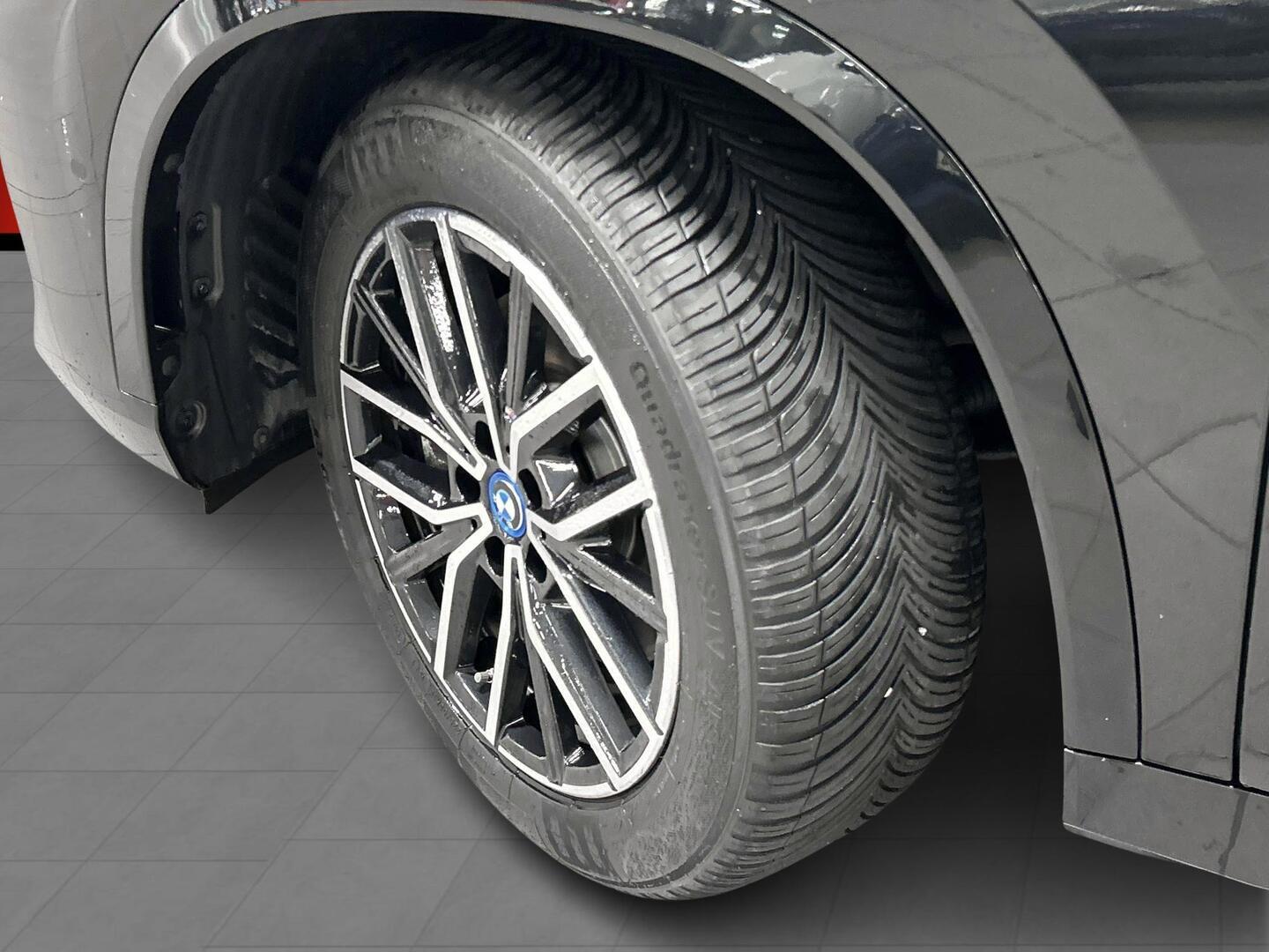 BMW IX1 2023
