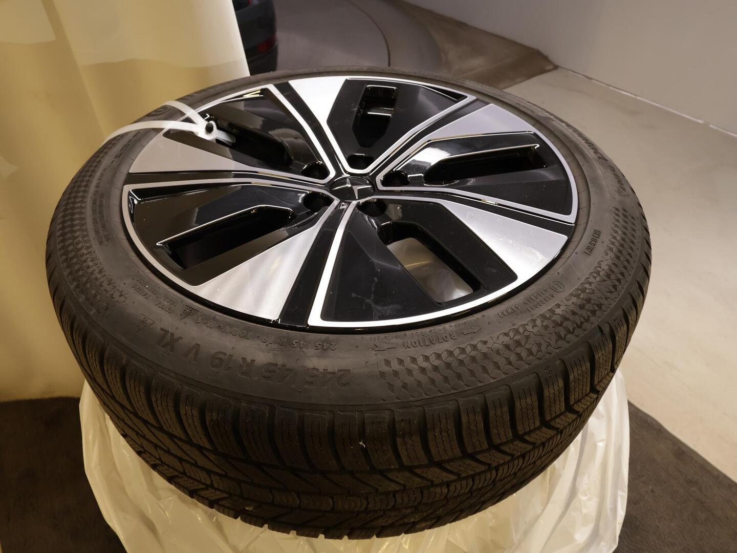 POLESTAR 2 2024