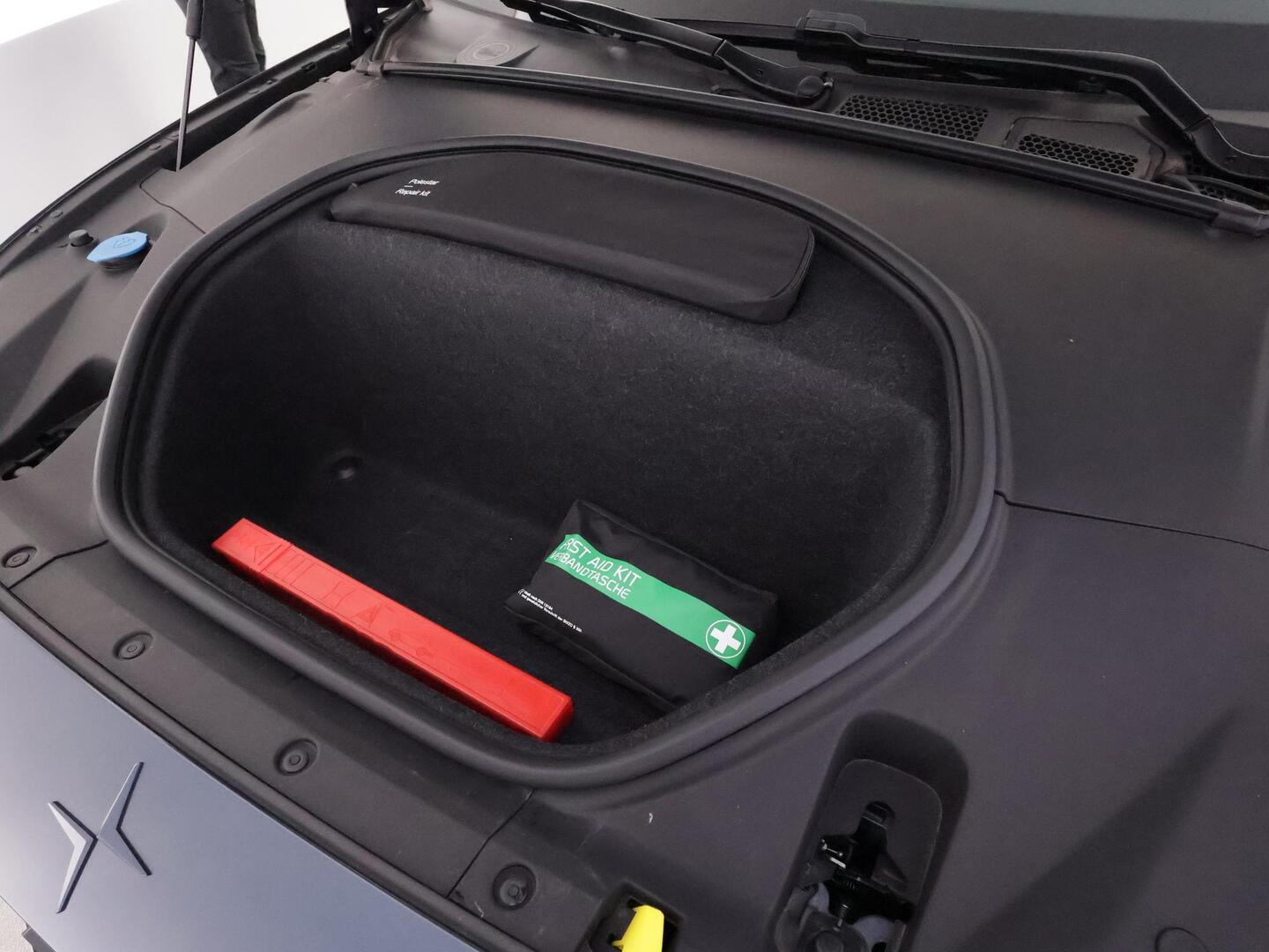 POLESTAR 2 2024