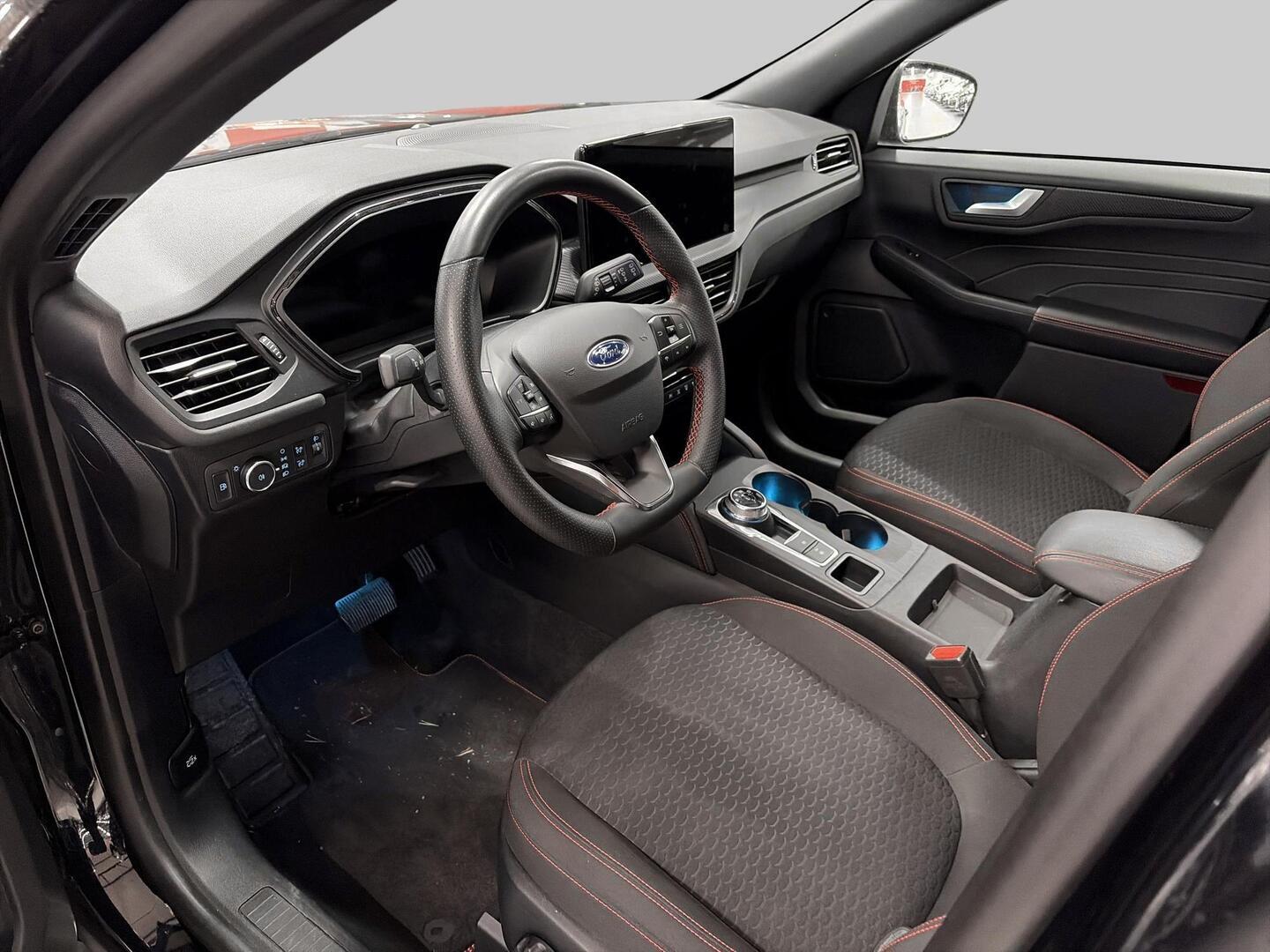 FORD Kuga 2025