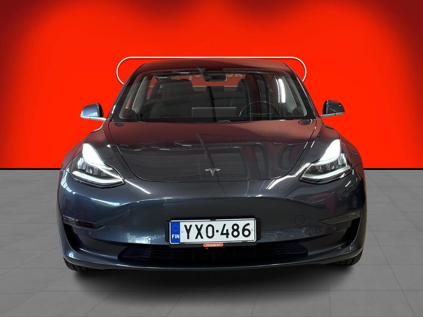 TESLA Model 3 2019