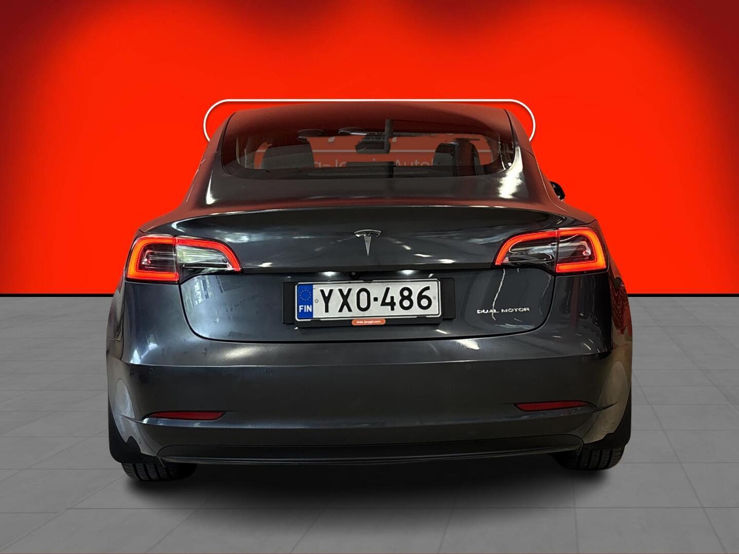 TESLA Model 3 2019