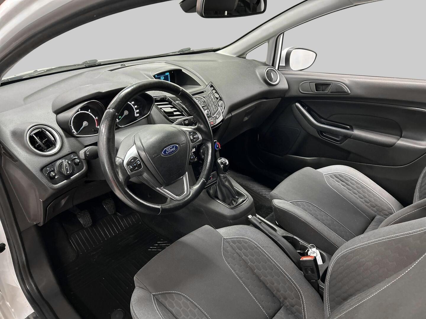 FORD Fiesta Van 2017