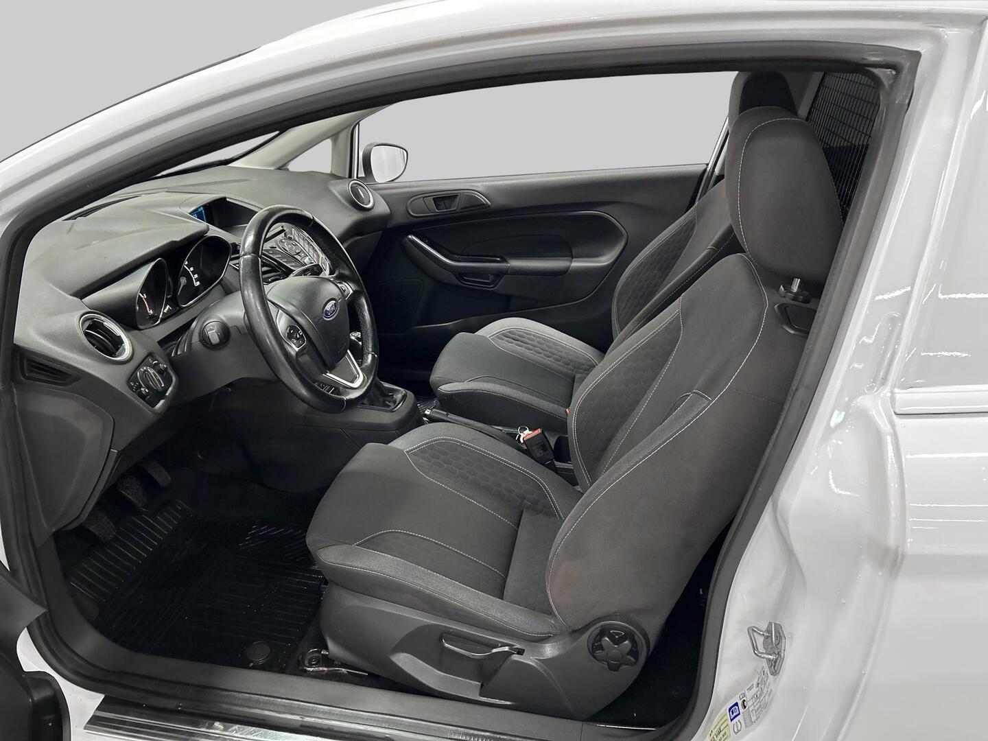 FORD Fiesta Van 2017