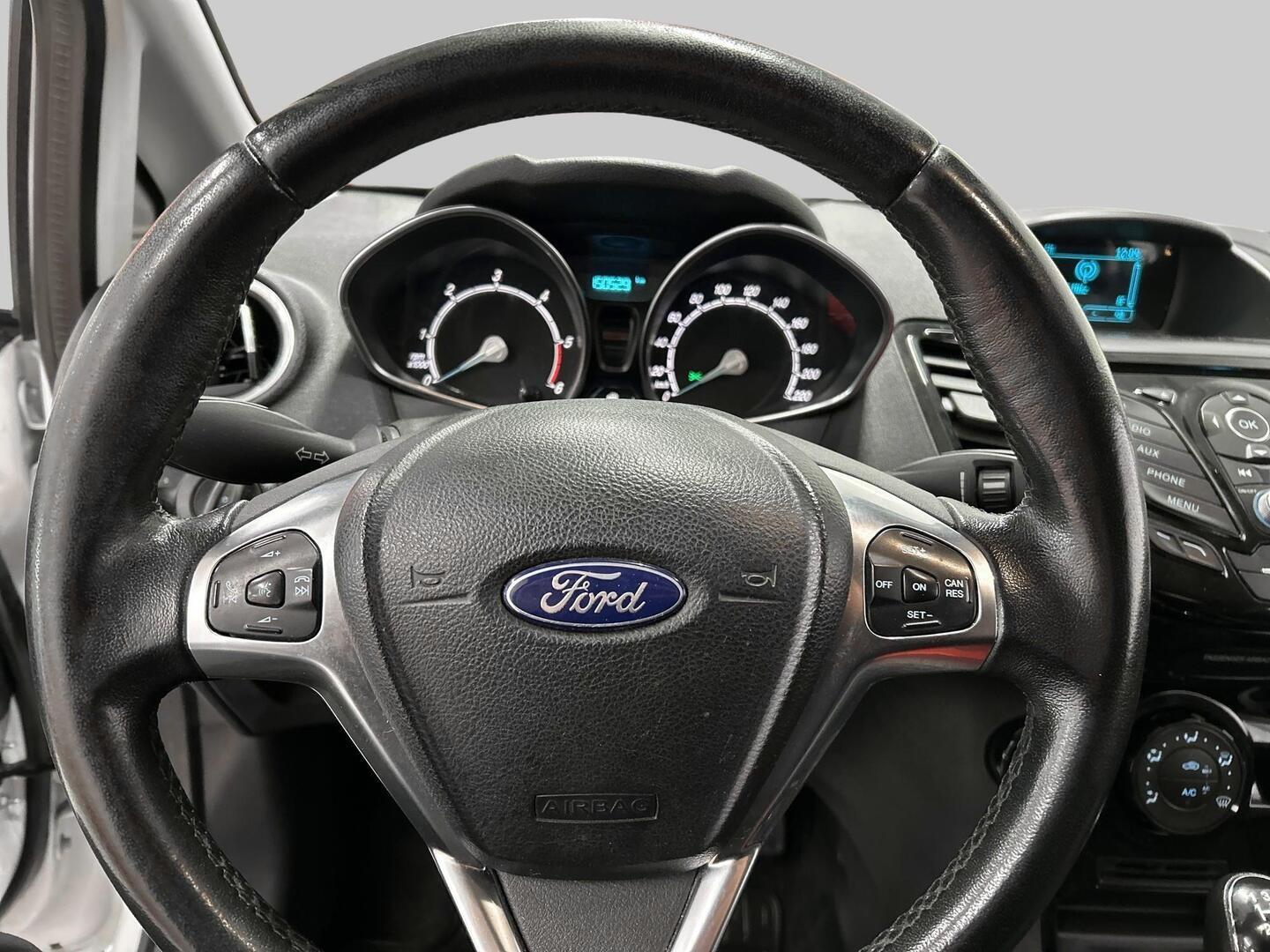 FORD Fiesta Van 2017