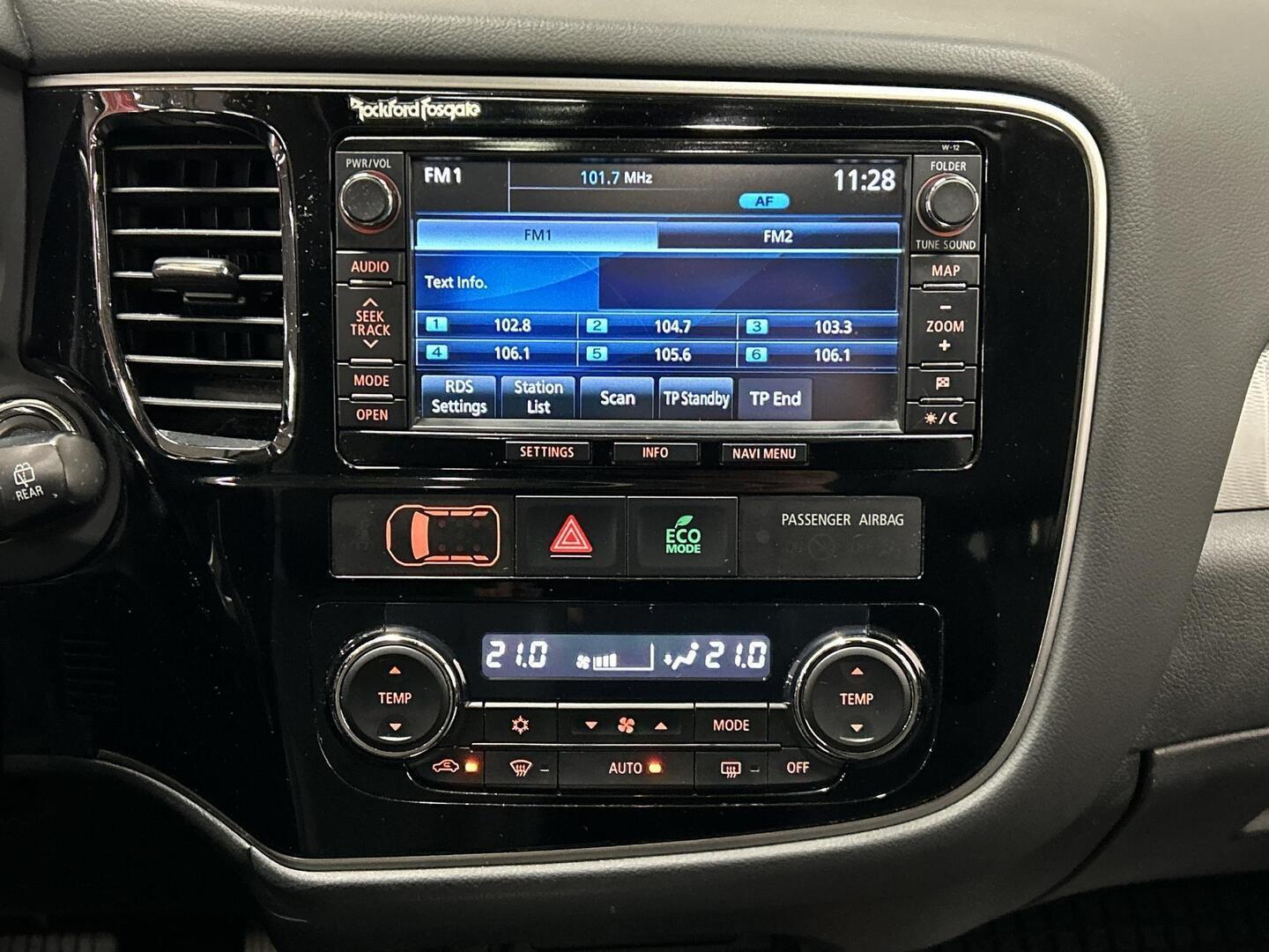 MITSUBISHI Outlander 2014