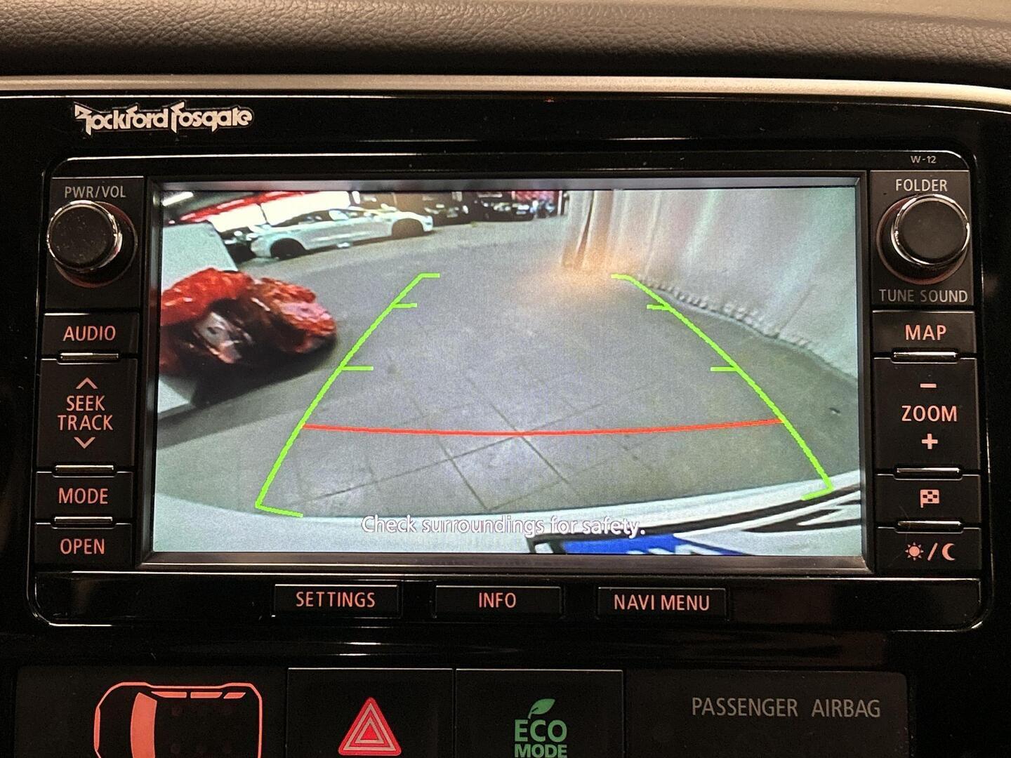 MITSUBISHI Outlander 2014