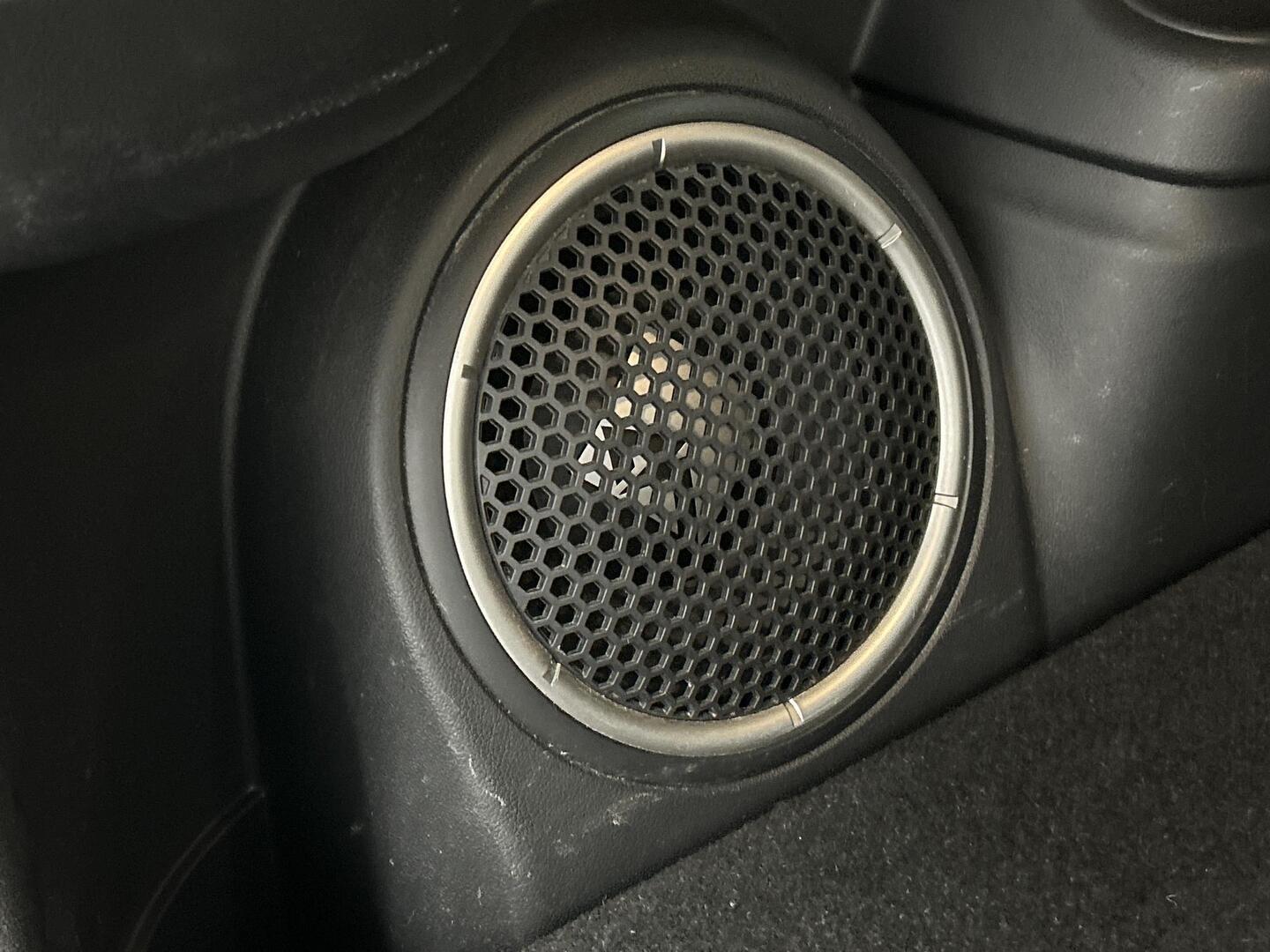 MITSUBISHI Outlander 2014