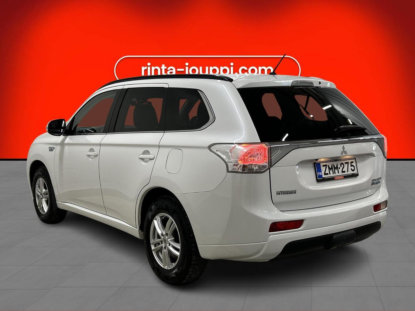 MITSUBISHI Outlander 2014
