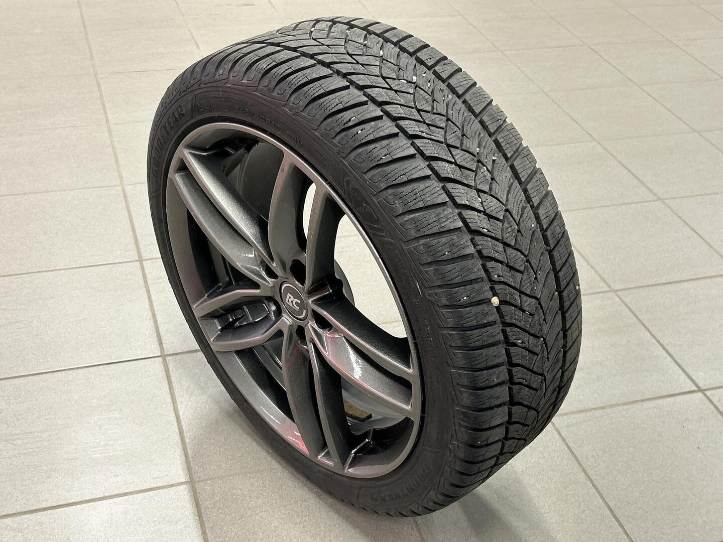 MERCEDES-BENZ E 2019