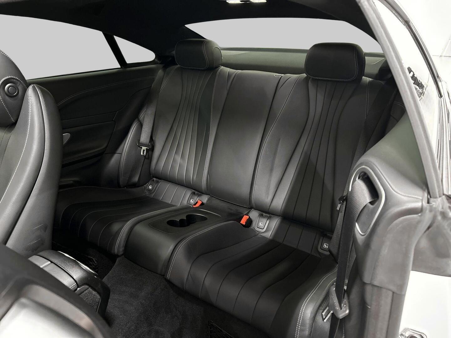 MERCEDES-BENZ E 2019
