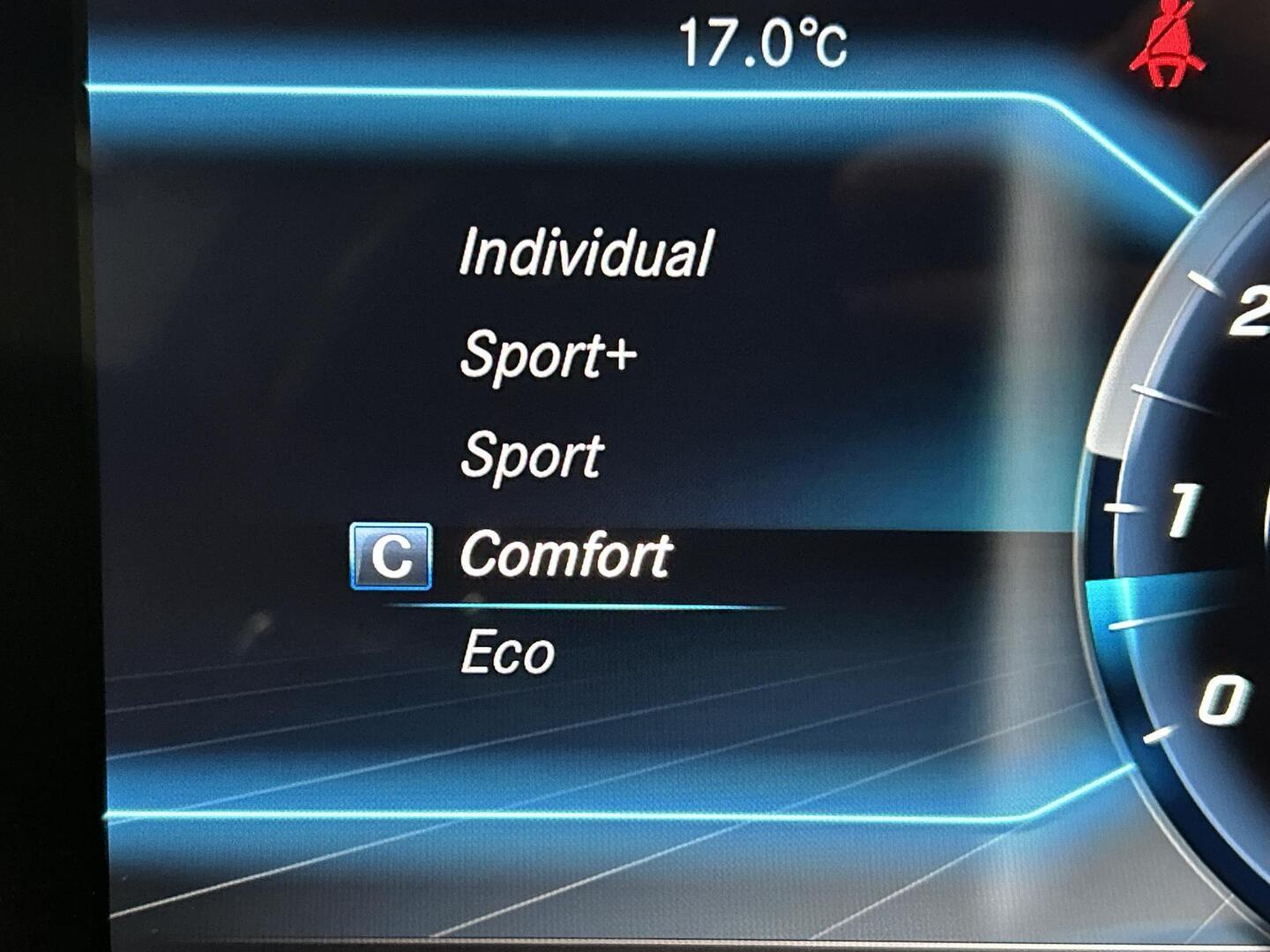 MERCEDES-BENZ E 2019