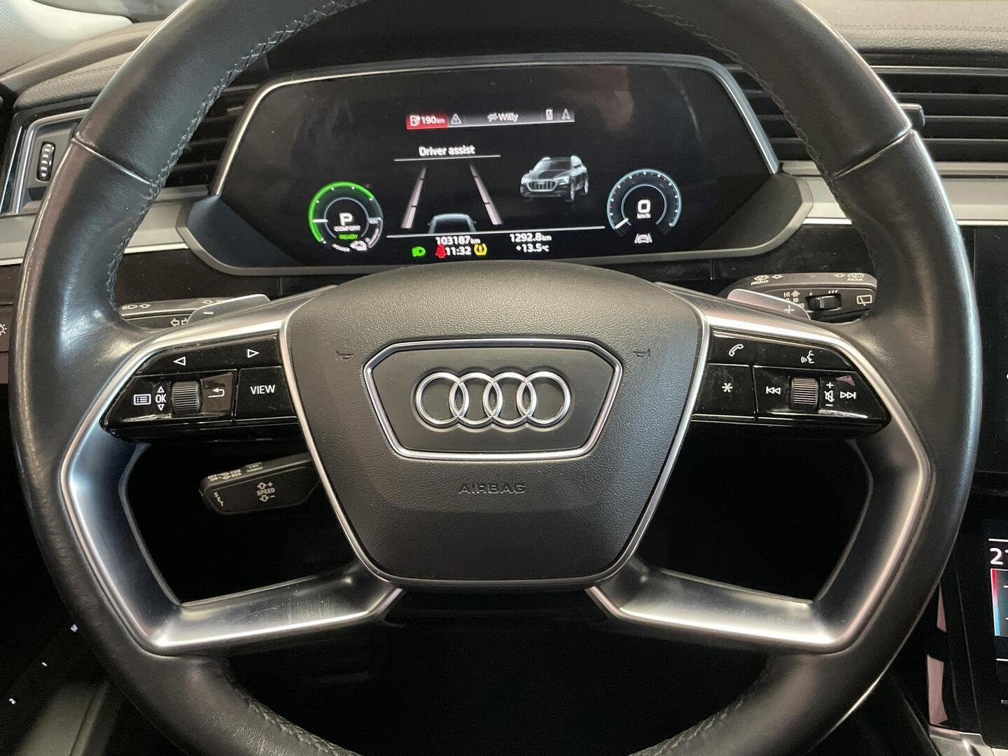 AUDI E-TRON 2021