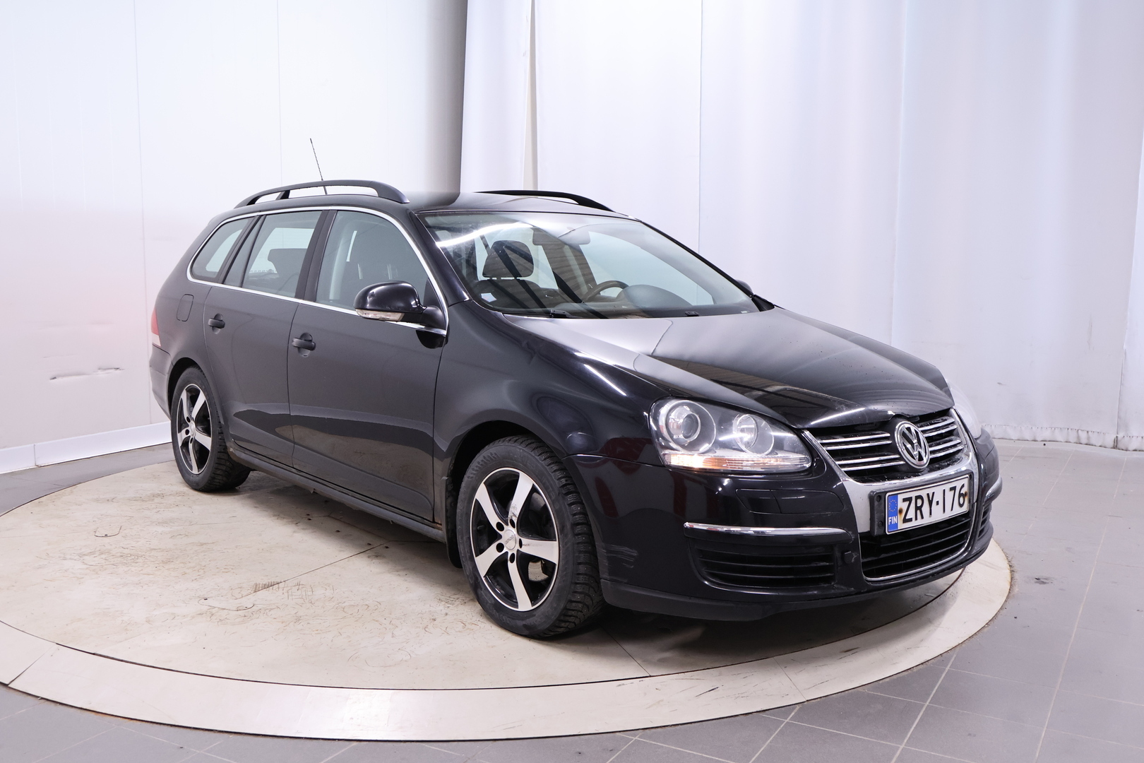 VOLKSWAGEN Golf 2008