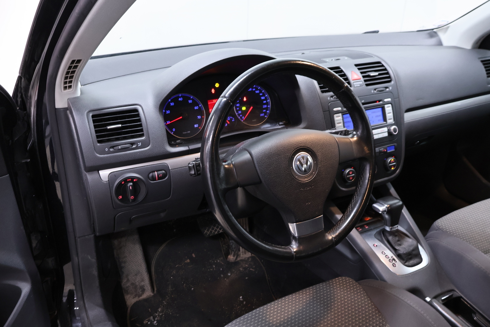 VOLKSWAGEN Golf 2008