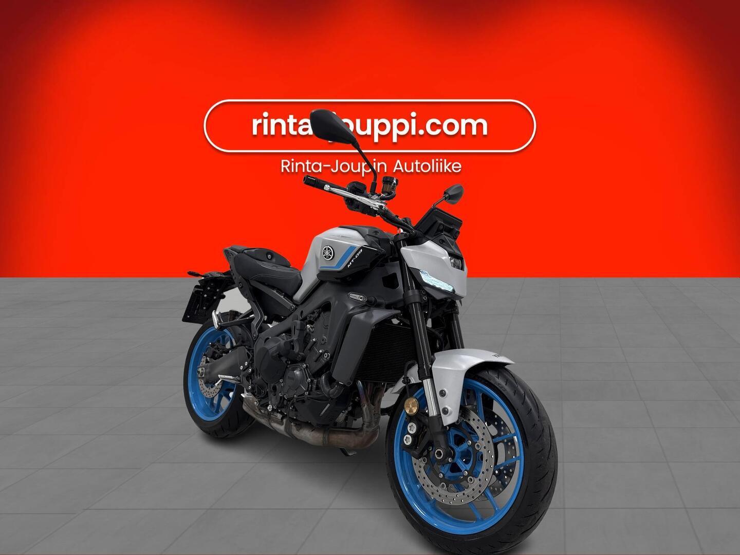 YAMAHA MT-09 2025