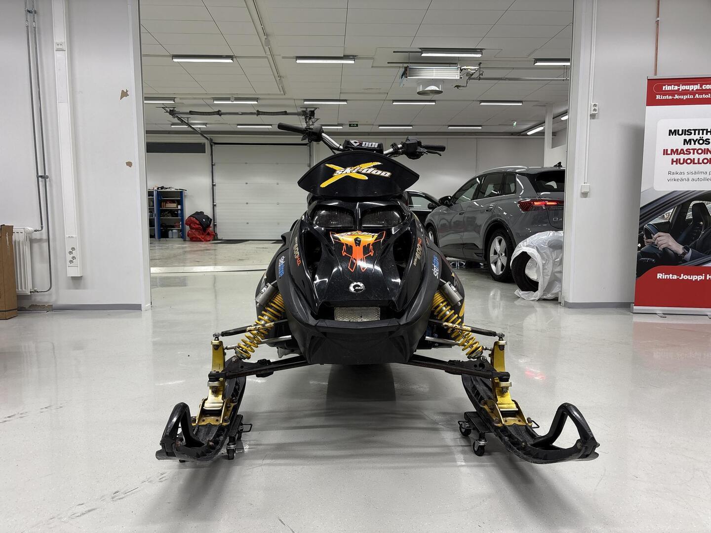 SKI-DOO MX Z 2006