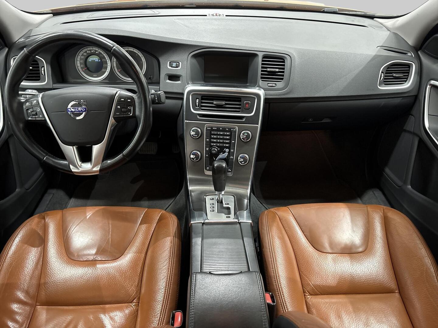 VOLVO S60 2012