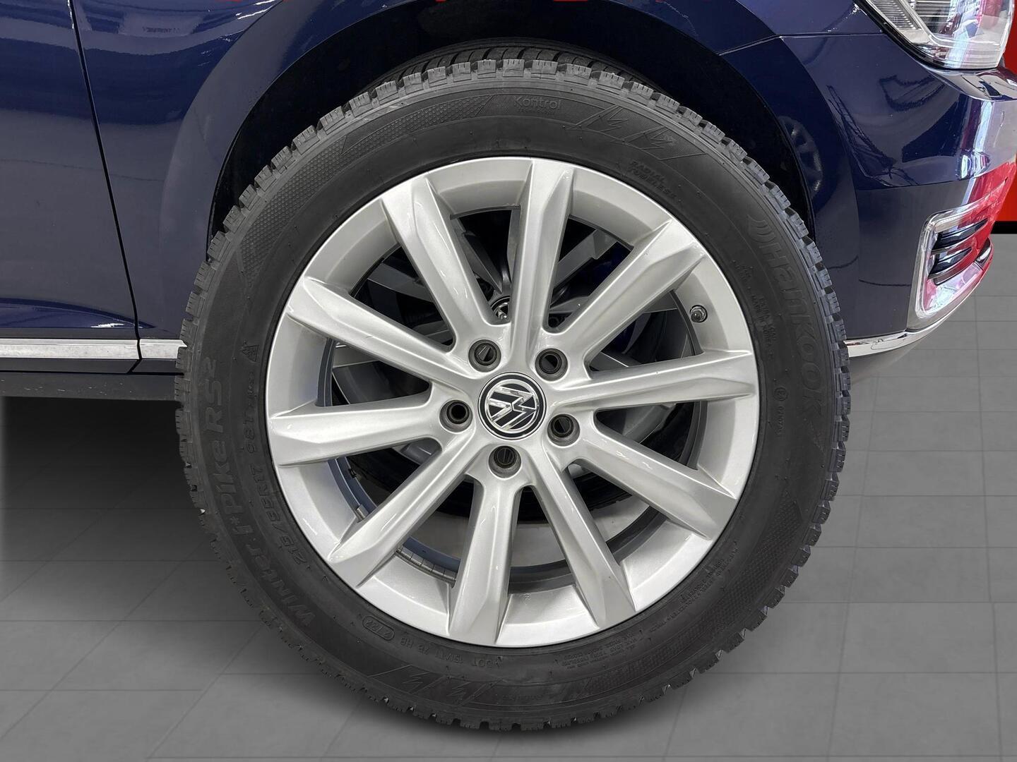 VOLKSWAGEN Passat 2018