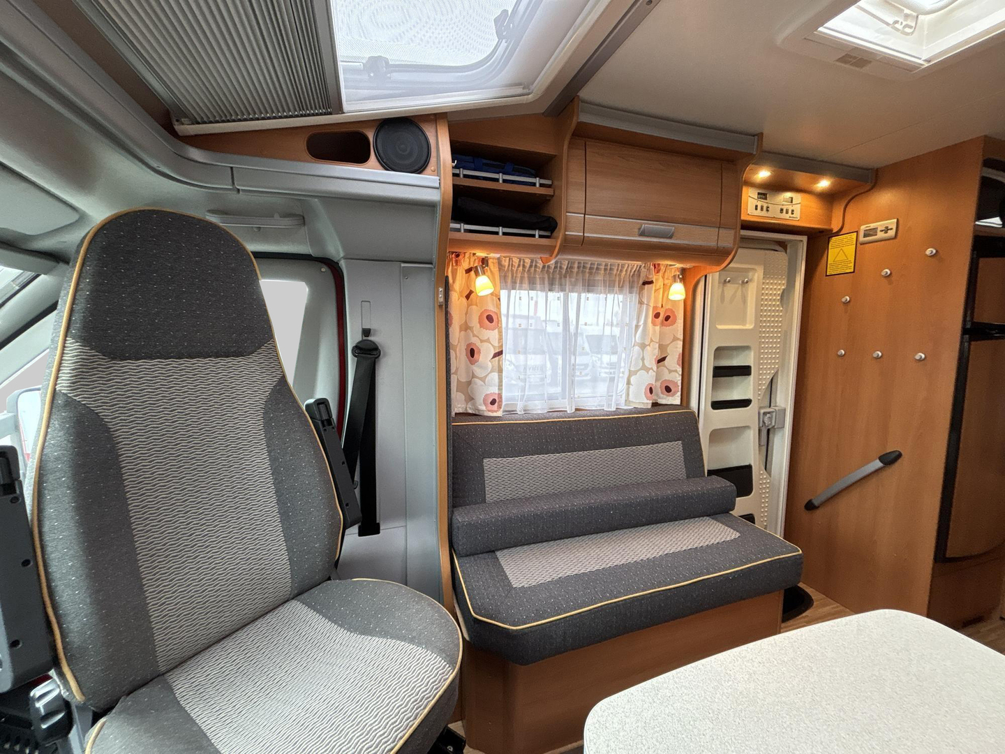 DETHLEFFS ADVANTAGE T6501 2008