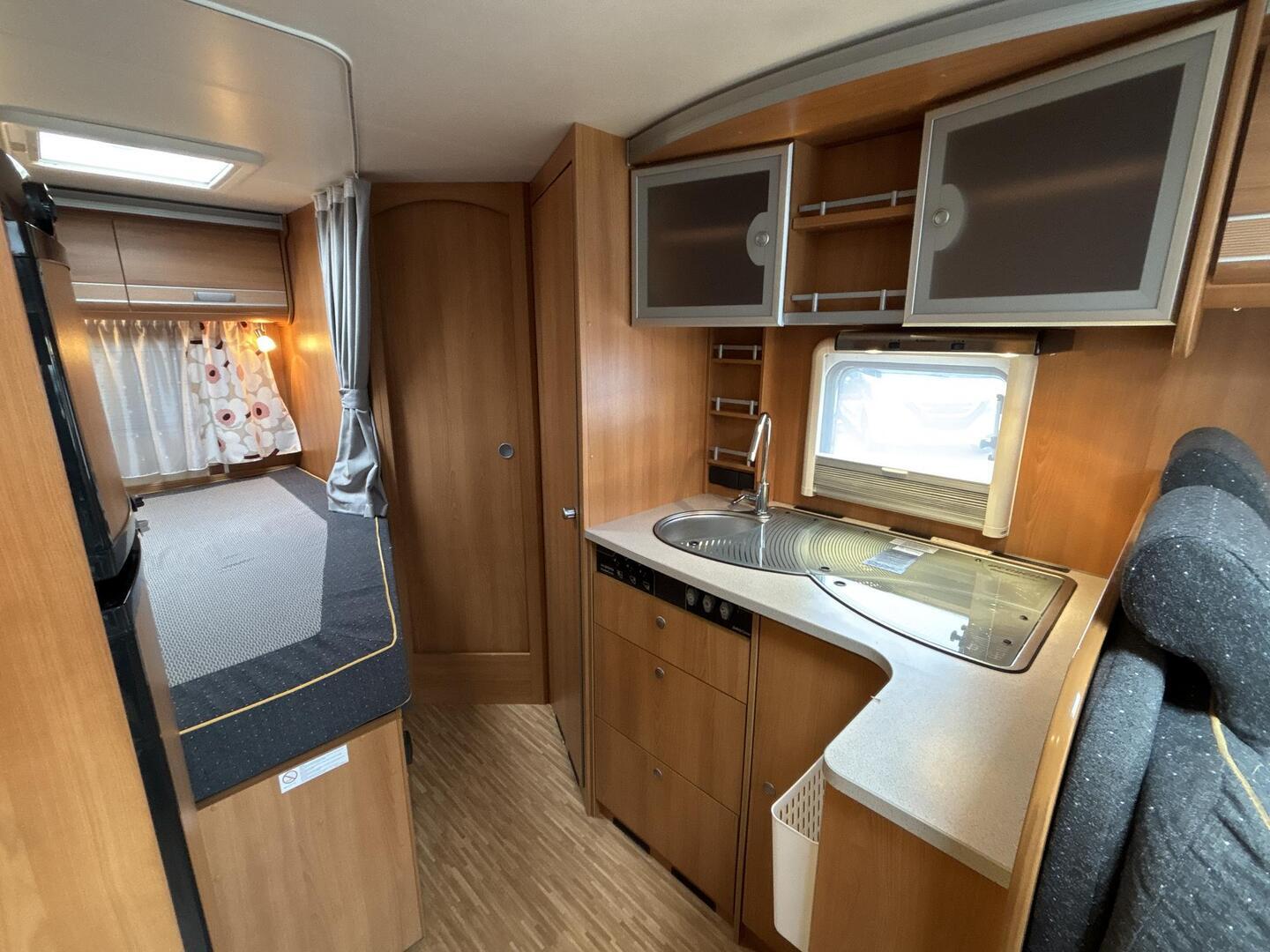 DETHLEFFS ADVANTAGE T6501 2008