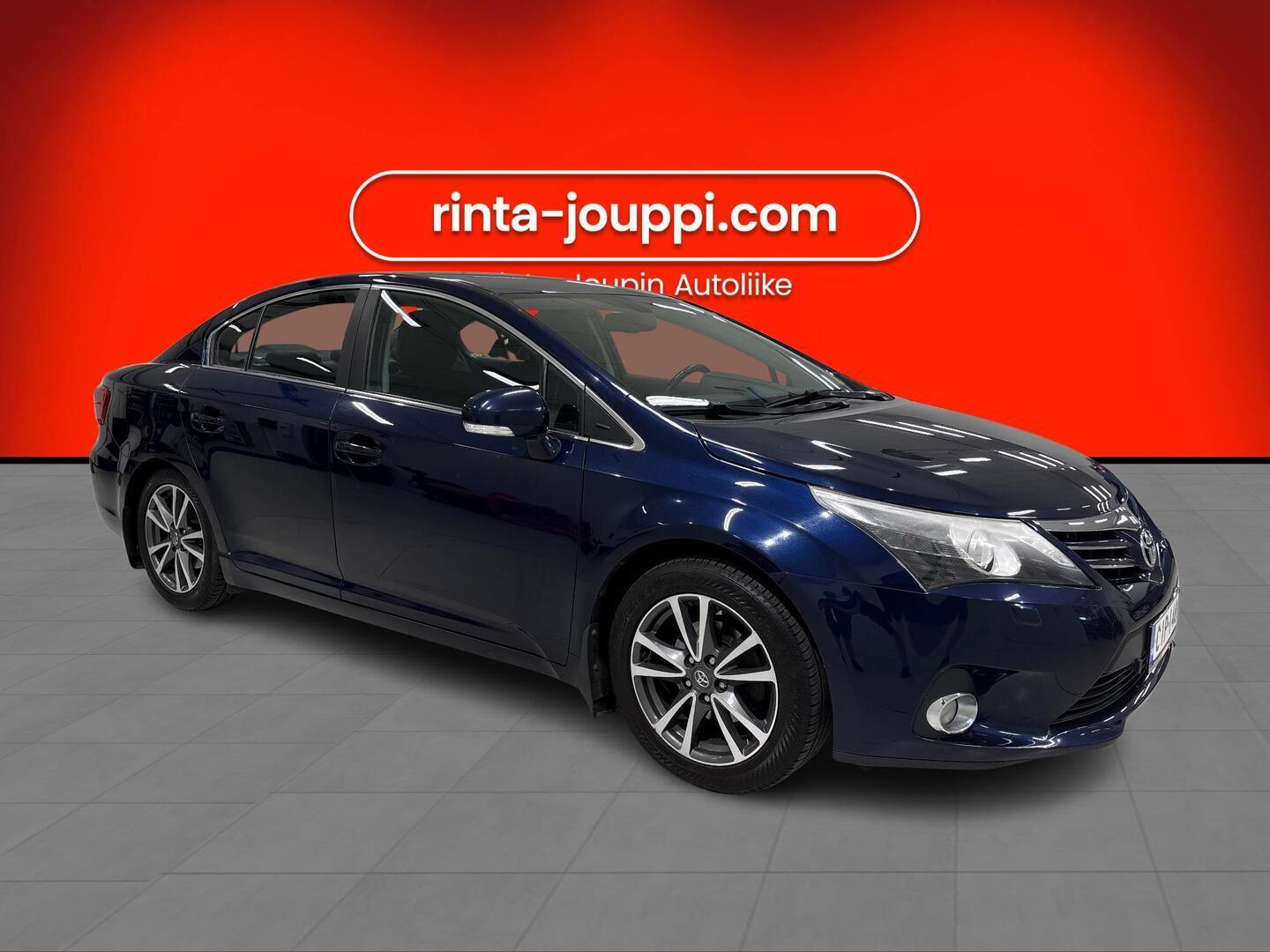 TOYOTA Avensis 2012
