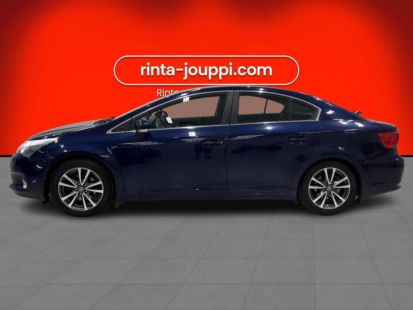 TOYOTA Avensis 2012