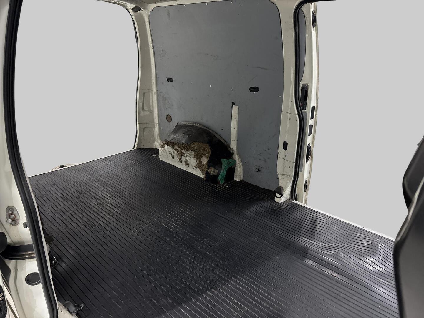 TOYOTA Hiace 2012