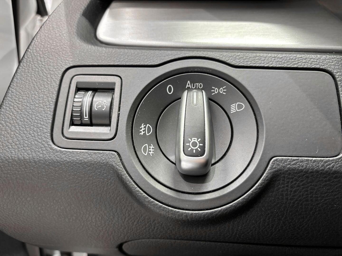 VOLKSWAGEN Passat 2014