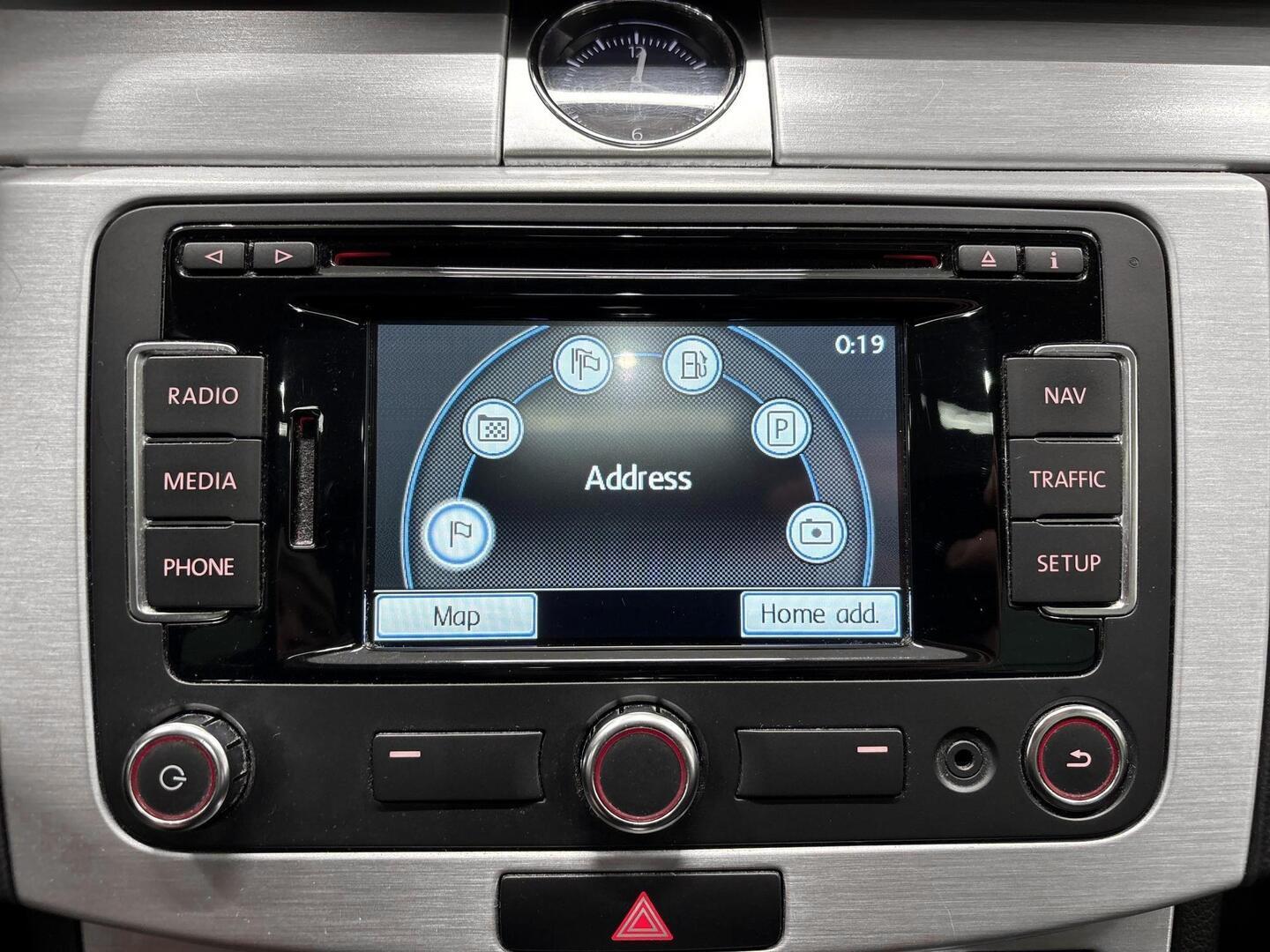VOLKSWAGEN Passat 2014