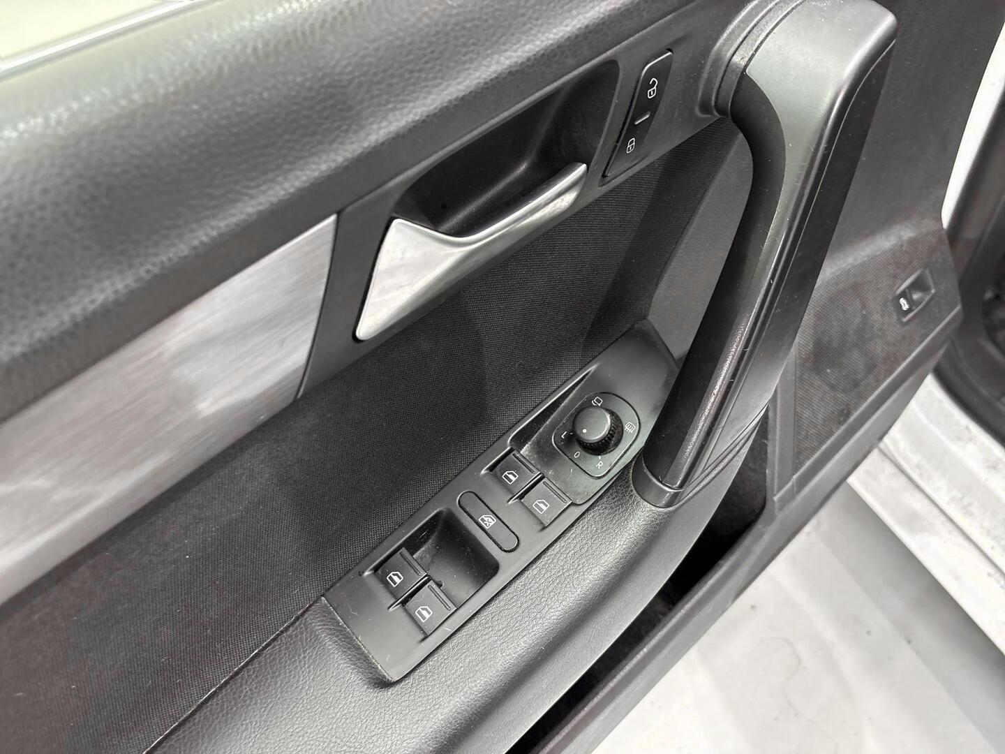 VOLKSWAGEN Passat 2014