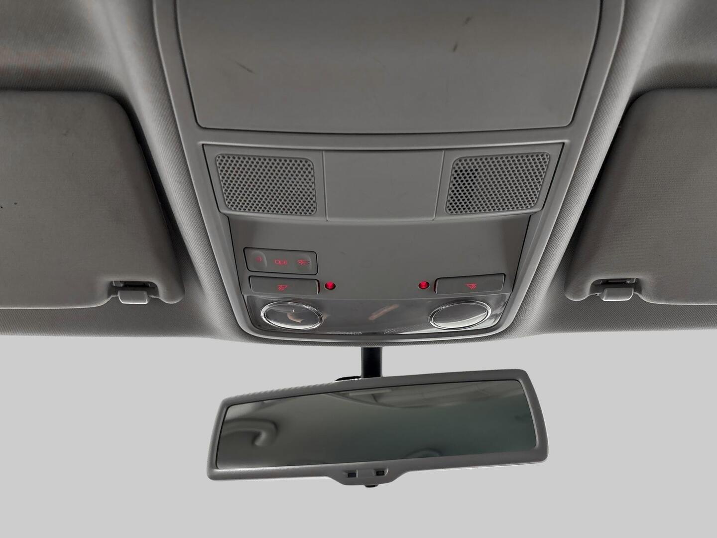 VOLKSWAGEN Passat 2014
