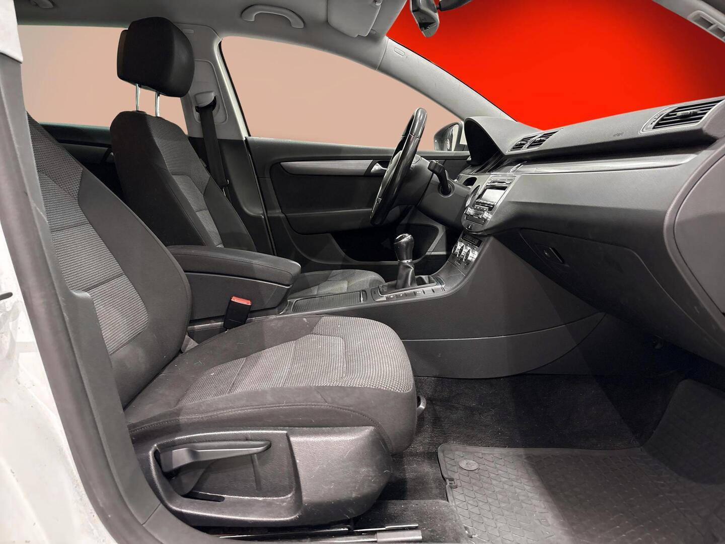VOLKSWAGEN Passat 2014