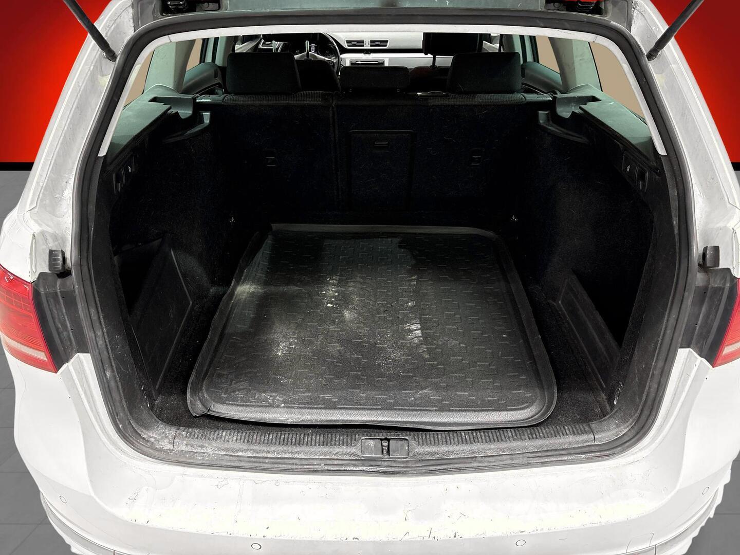 VOLKSWAGEN Passat 2014