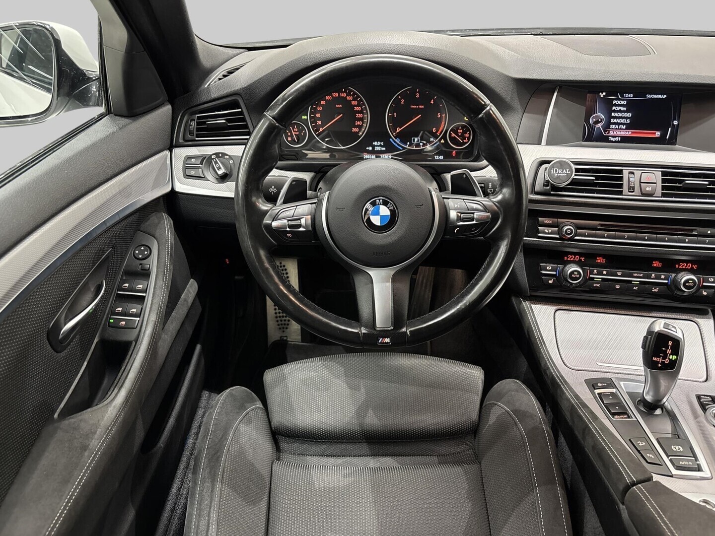 BMW 520 2015