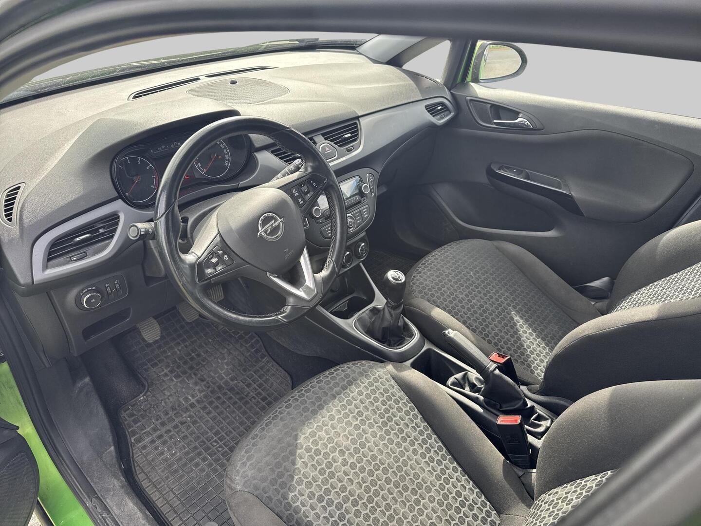 OPEL CORSA 2015