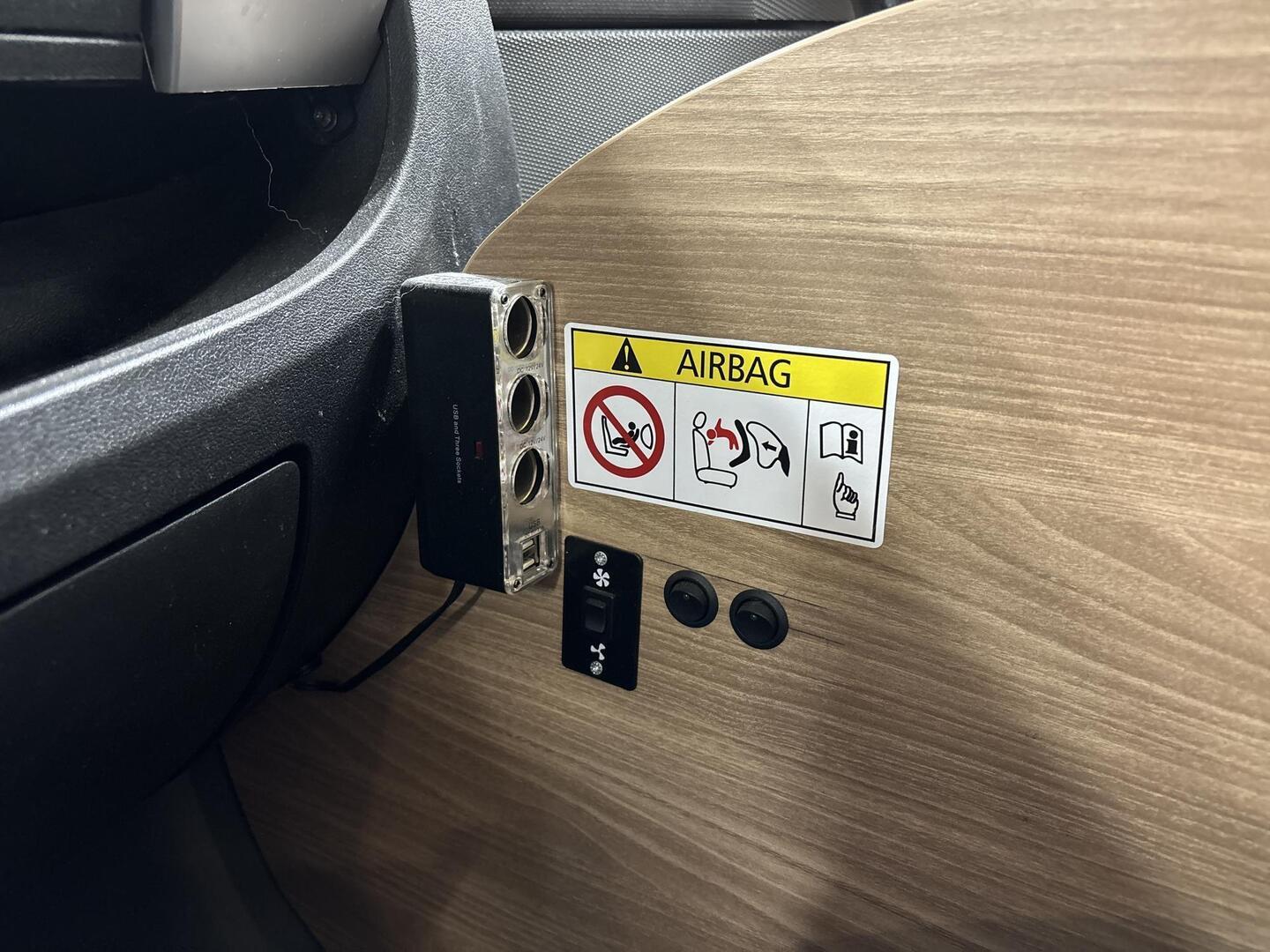 BÜRSTNER Aviano I 6903 2016