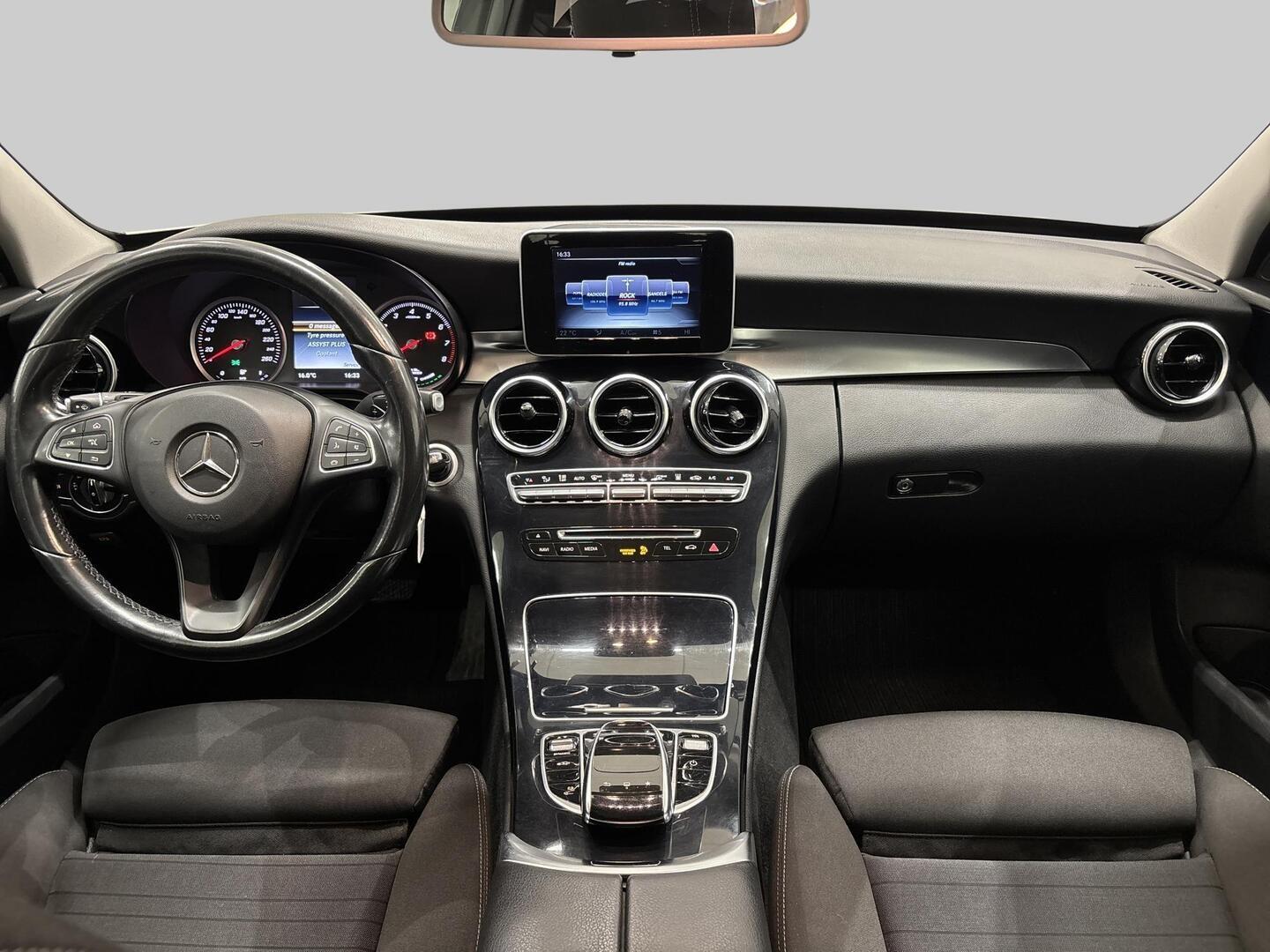 MERCEDES-BENZ C 2015