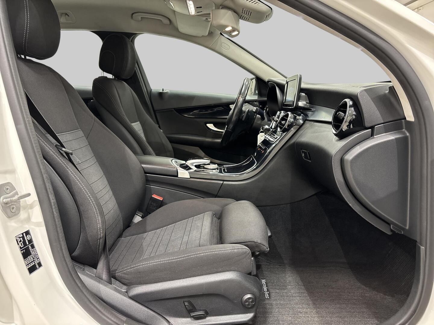 MERCEDES-BENZ C 2015